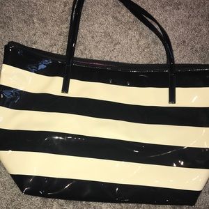 AUTHENTIC kate spade tote!!